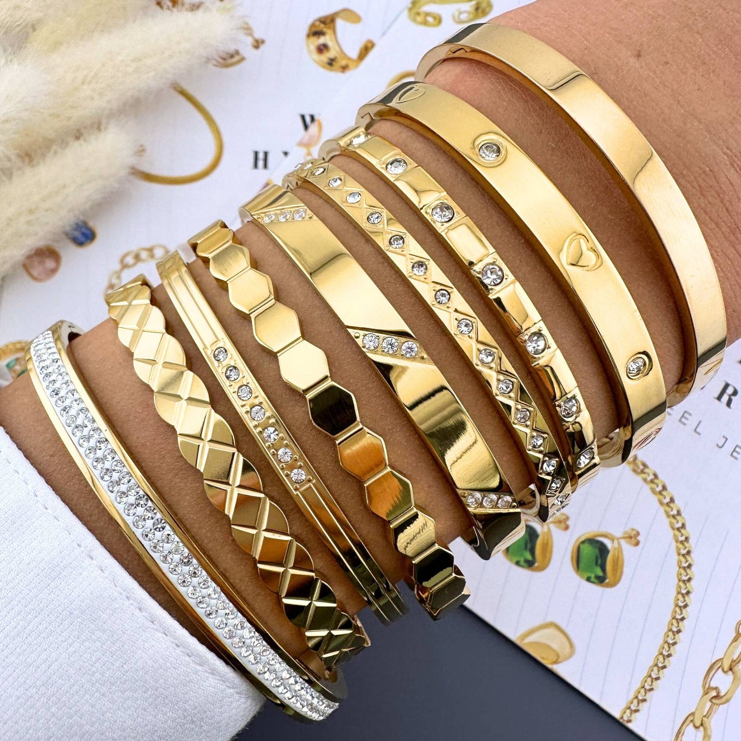 Dazzle Bangle with Zircon