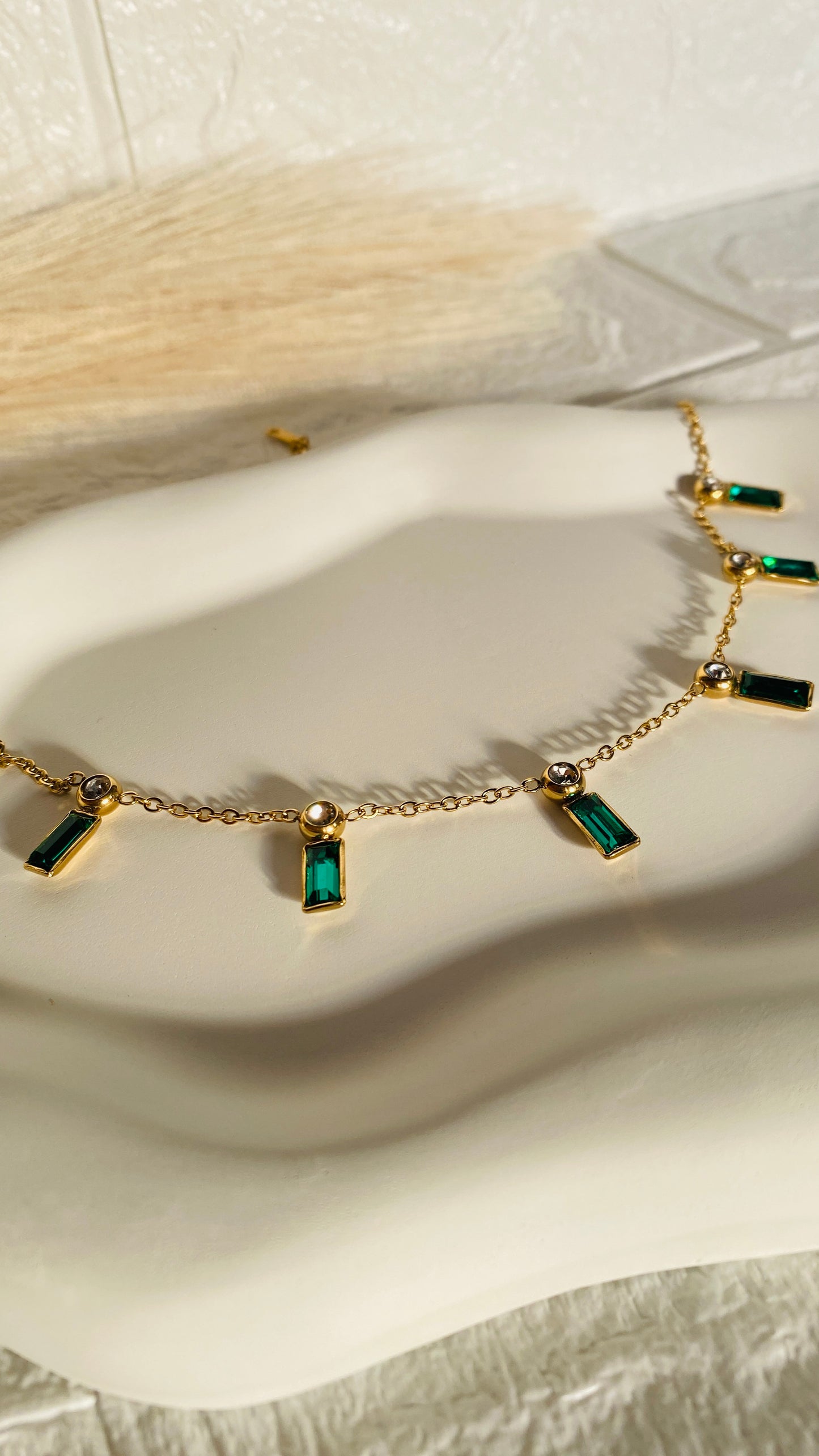 Emerald Green Dangling Necklace