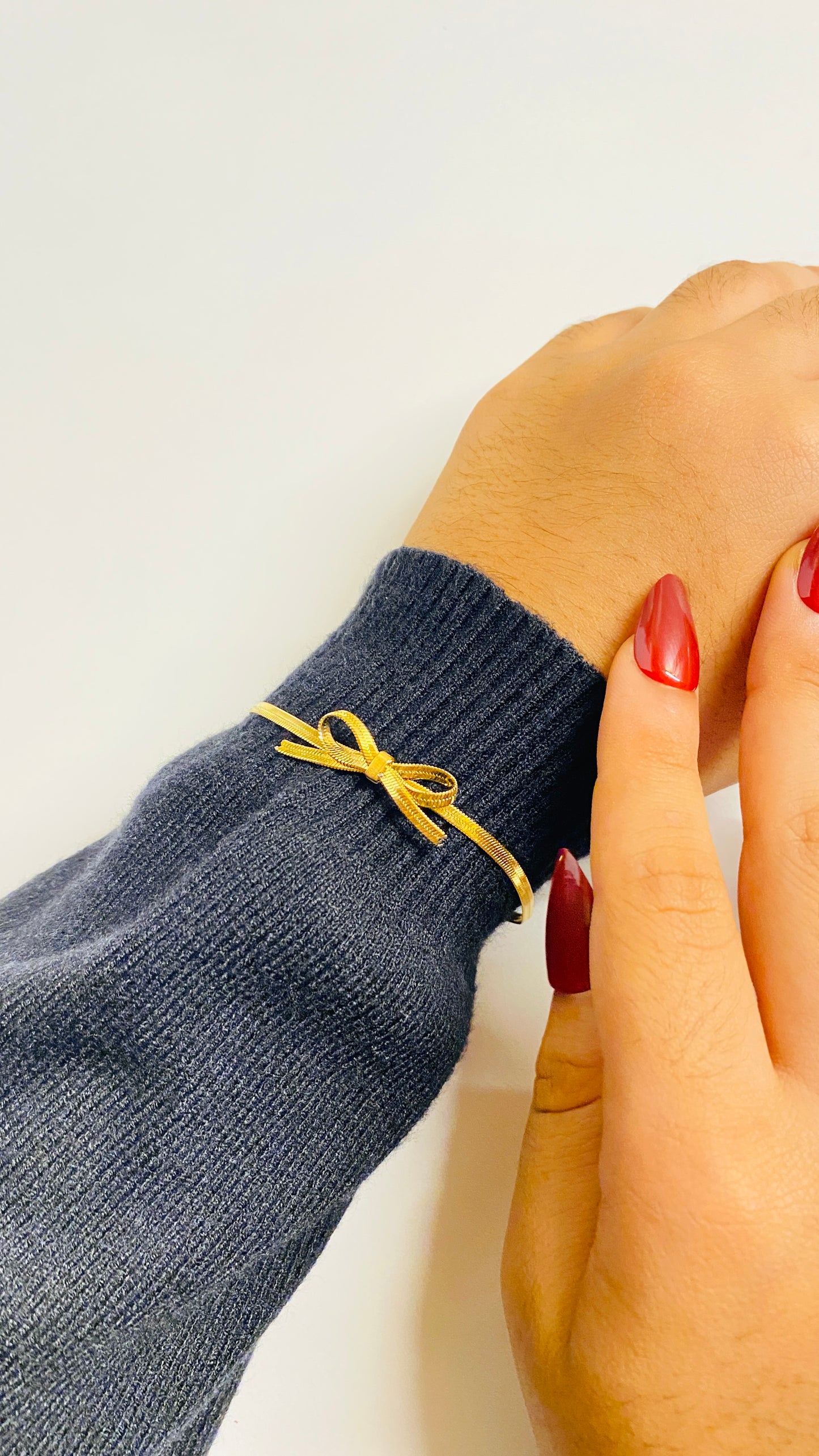 Golden Bow Bracelet