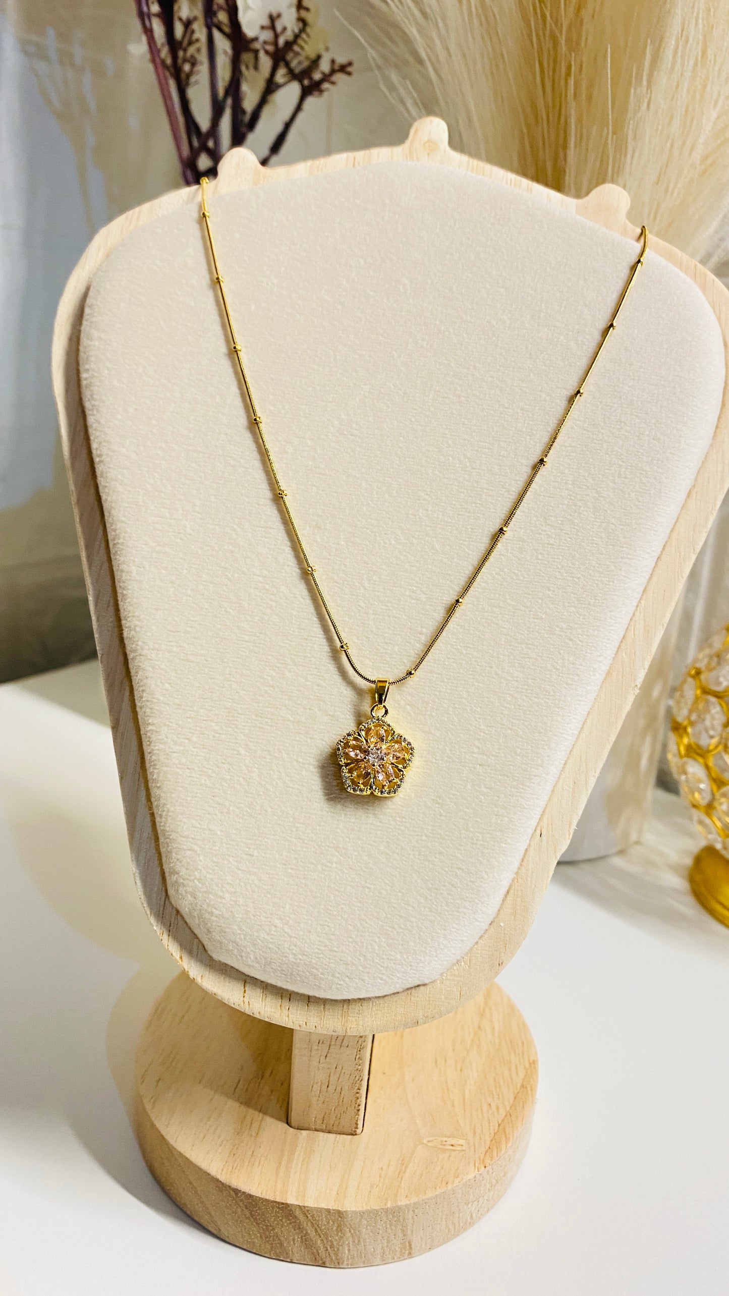 Pink Floral Pendant Necklace
