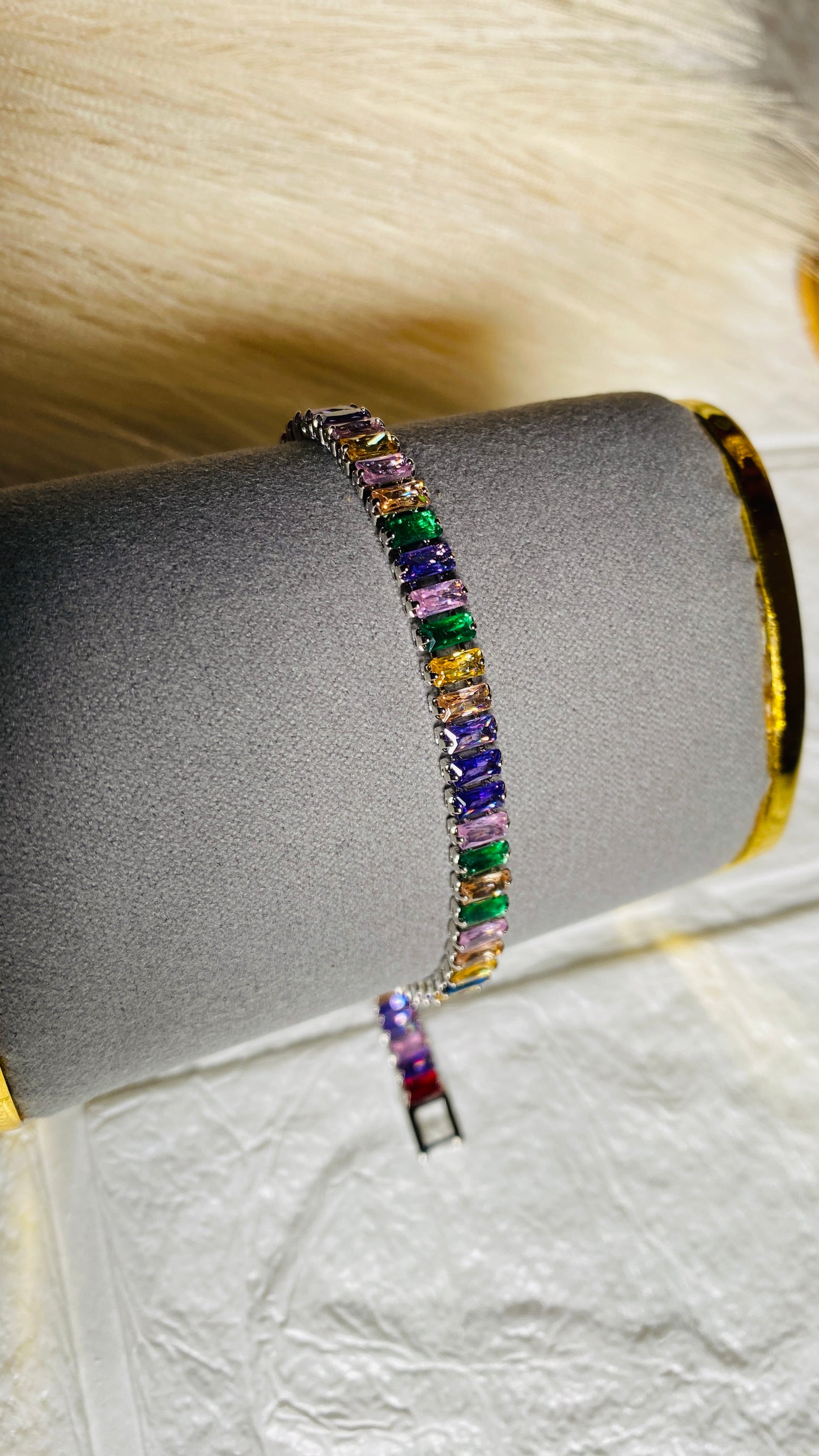 minimal gold jewelry, fashion jewelry India, affordable luxury bracelet