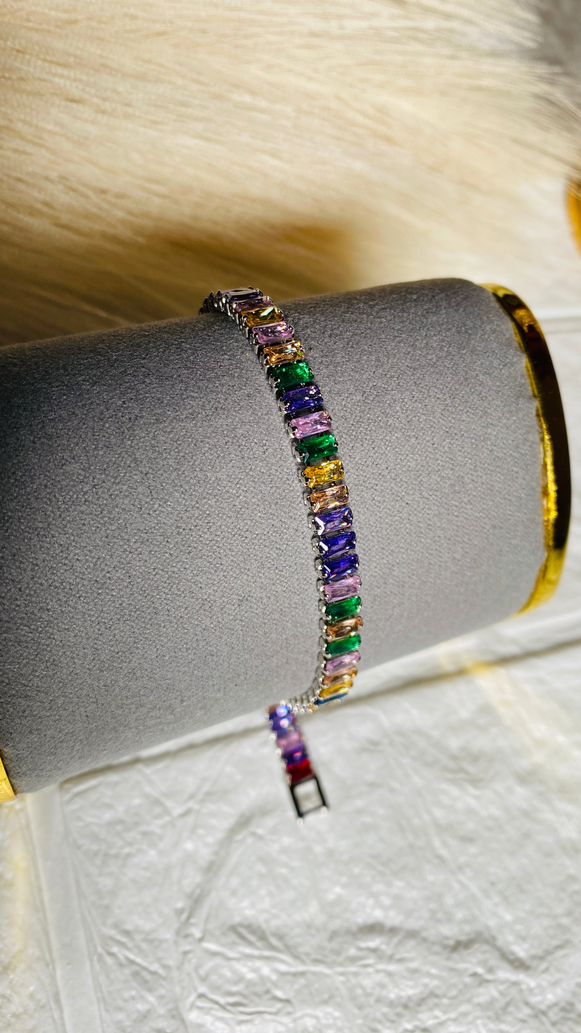 minimal gold jewelry, fashion jewelry India, affordable luxury bracelet