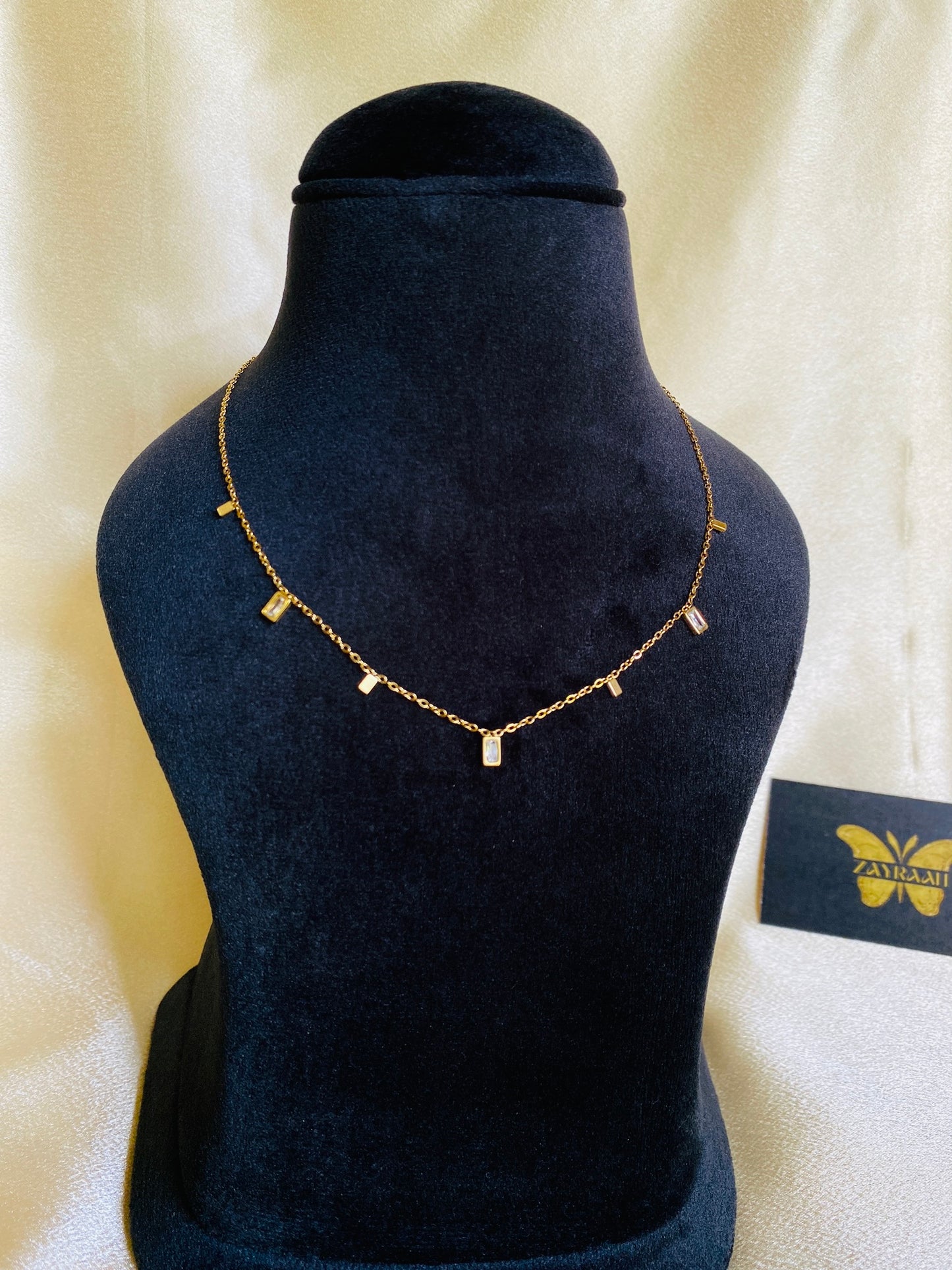 Dangling Bar Necklace